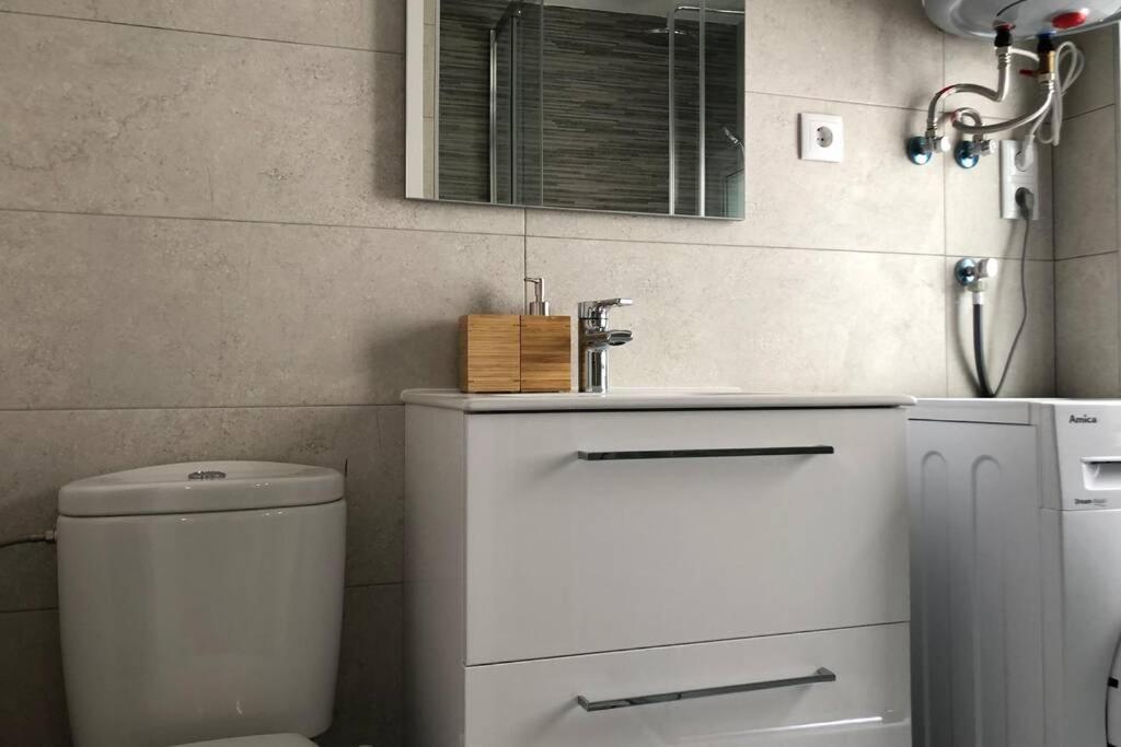 M3 Terrace. Cool Apartment 15 Min Center By Metro Esplugues de Llobregat Extérieur photo